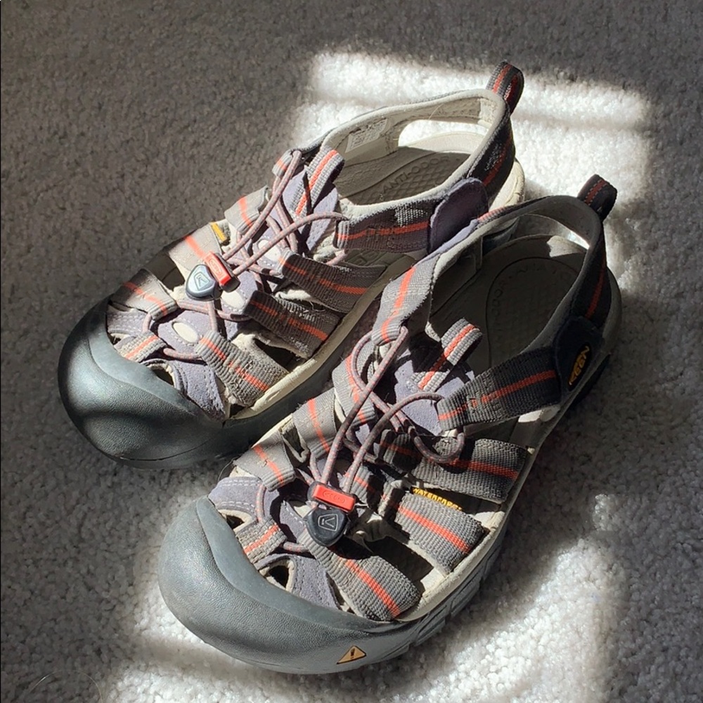 KEEN SANDLES